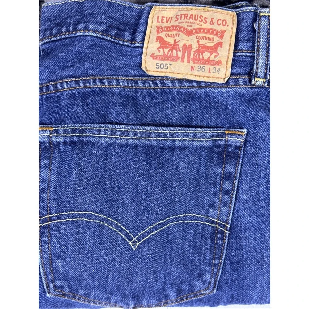 Levis item excellent